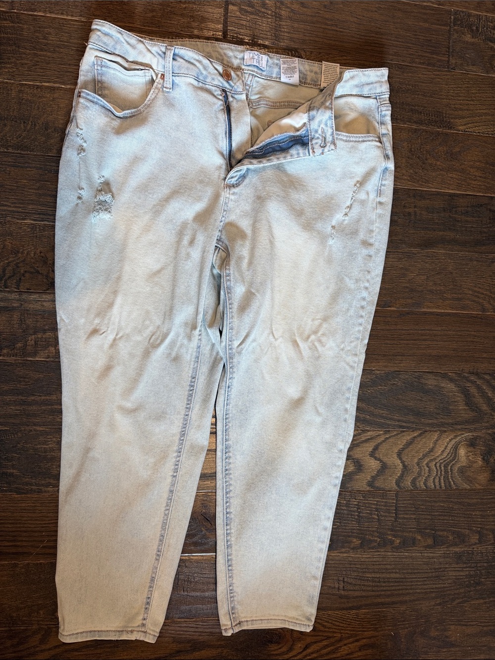 Time and Tru Light Blue Distressed Ankle Jeans